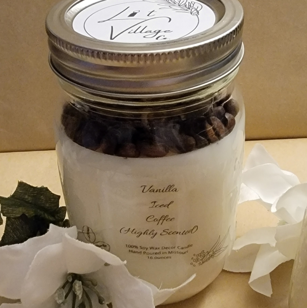 Iced Vanilla Coffee Scented Candle - 16 oz